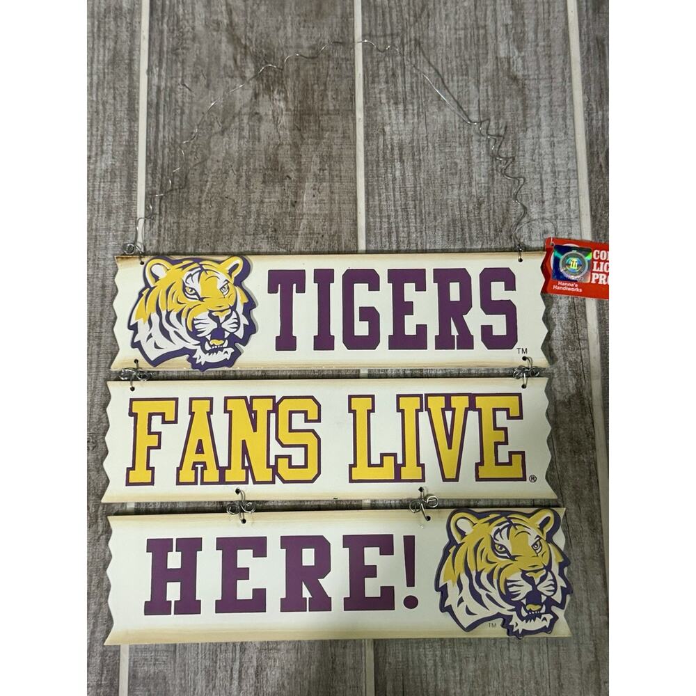LSU TIGERS FANS LIVE HERE WALL ART PLAQUE PORCH ART